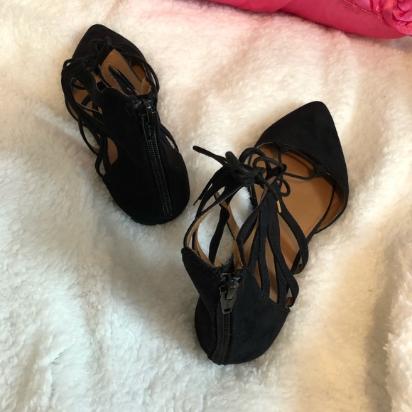 American Eagle Black Pointed Toe Lace-Up Flats - Picture 6 of 6